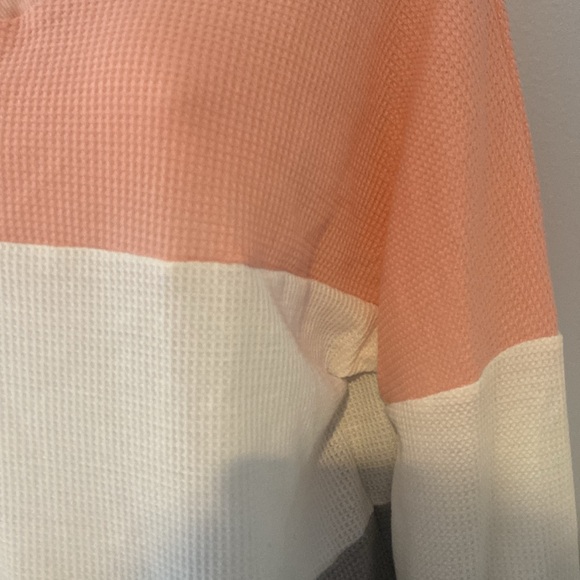Sweater waffle knit, gray, peach and white. New - Picture 2 of 3